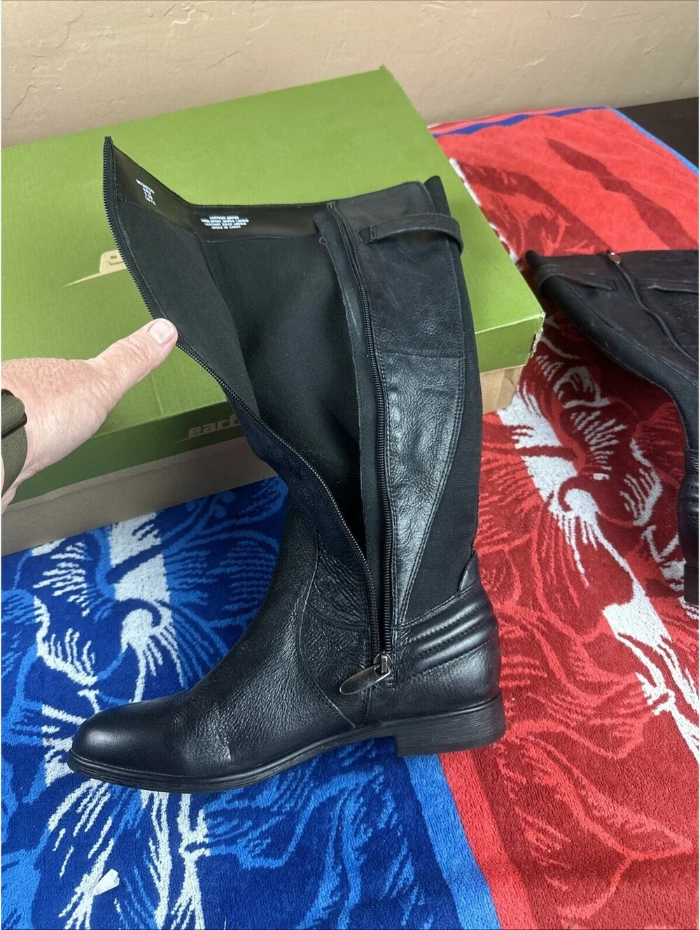 Earth Woodstock Black Tumbled Leather Size 6.5 M